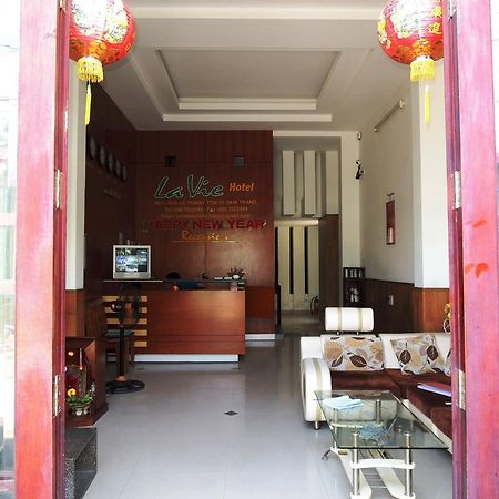 Lavie Hotel Nha Trang Exteriör bild