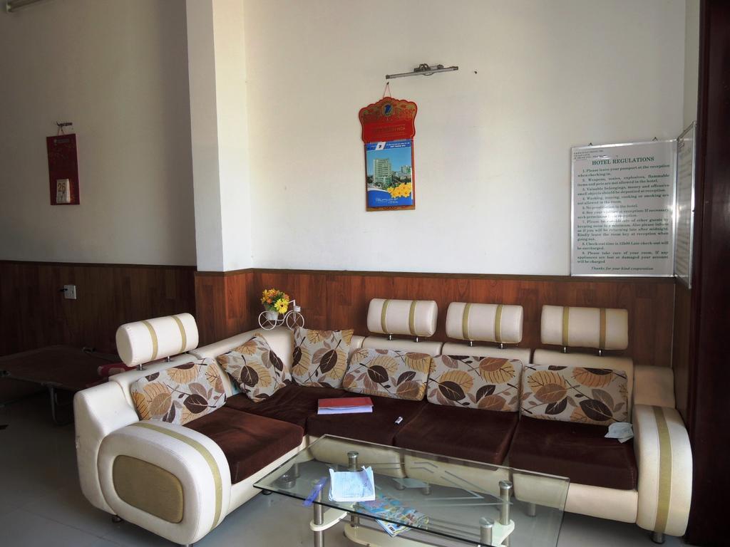 Lavie Hotel Nha Trang Exteriör bild