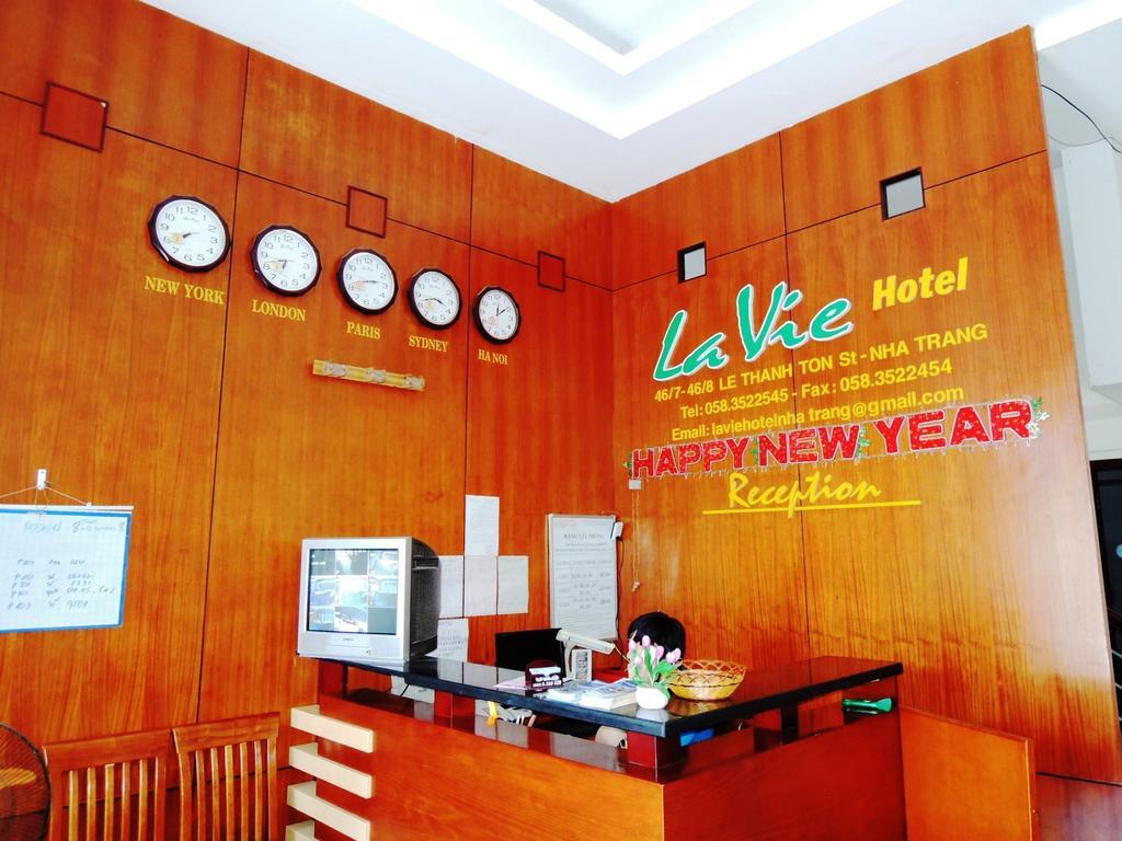 Lavie Hotel Nha Trang Exteriör bild